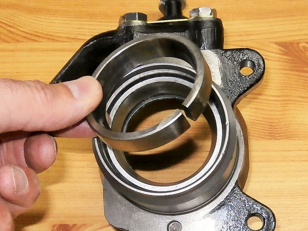 Positionner bague extérieure