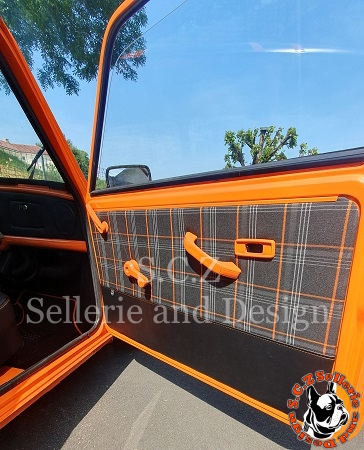 Panneau de porte Austin Mini tissu à rayures et motif orange