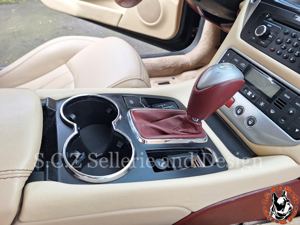 Console centrale Maserati Granturismo rénové